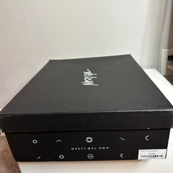 Lace Face Facts Thigh High Boot - Picture 10 of 11